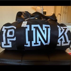 VS PINK Duffel Bag 🖤